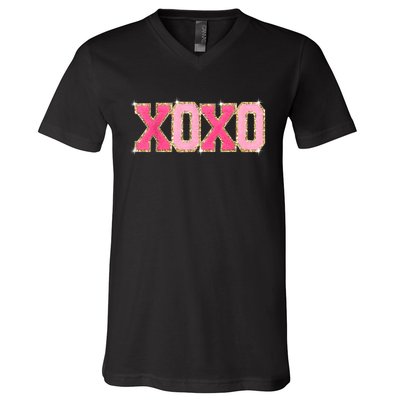 Chenille Patch Sparkling Xoxo Valentine Day Heart Love Gift V-Neck T-Shirt