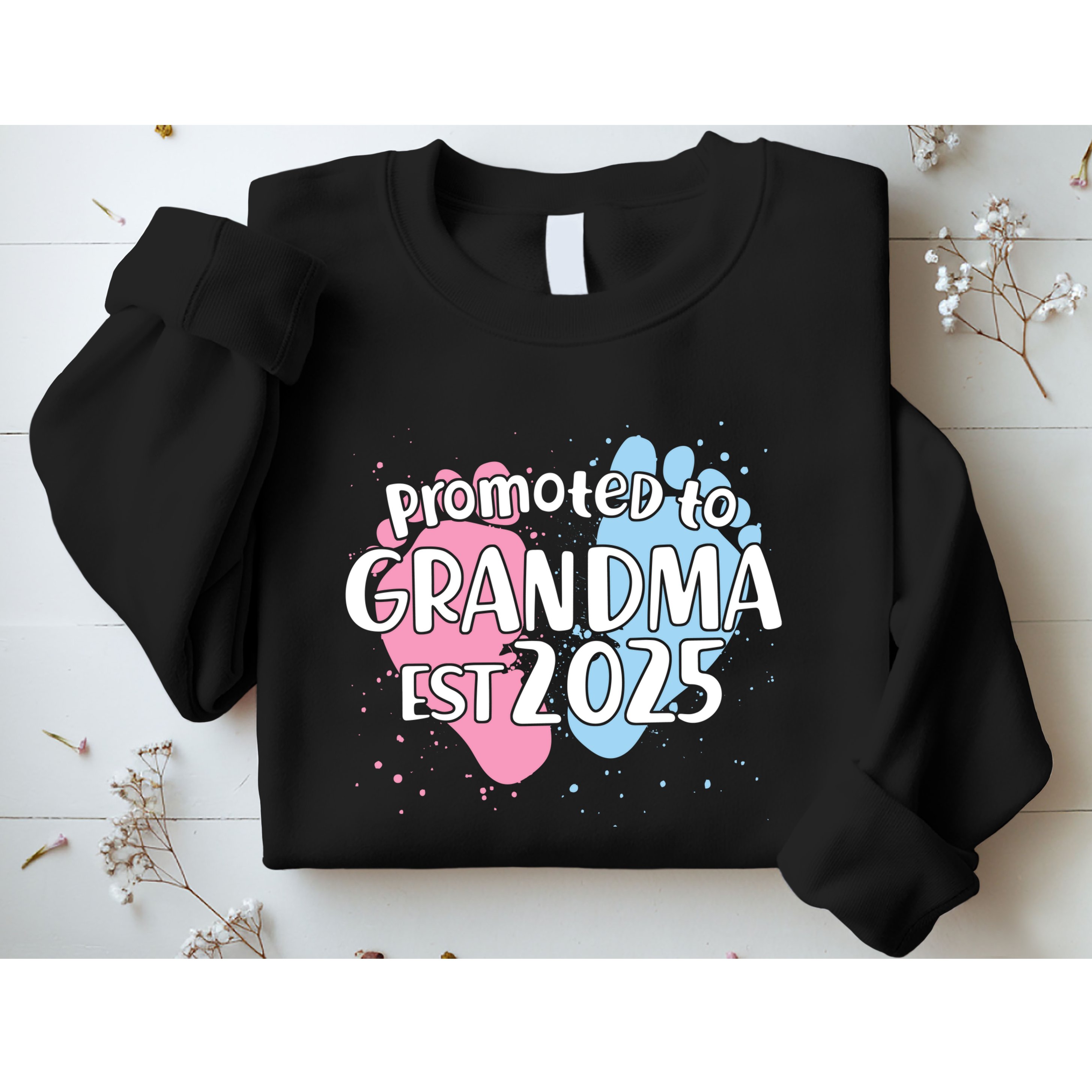 Cute Promoted To Grandpa Est 2025 Sweatshirt