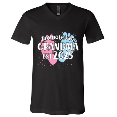 Cute Promoted To Grandpa Est 2025 V-Neck T-Shirt