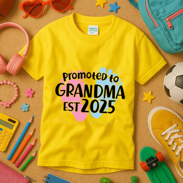 Cute Promoted To Grandpa Est 2025 Kids T-Shirt