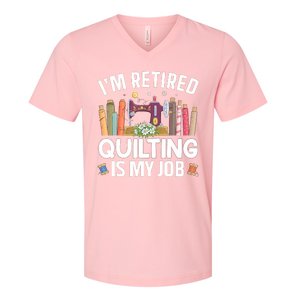 Cool Quilting Art Mom Grandma Stitch Sewer Quilter V-Neck T-Shirt