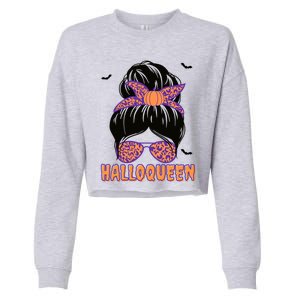 Cute Queen Spooky Funny Halloween Costume Gift Cropped Pullover Crew