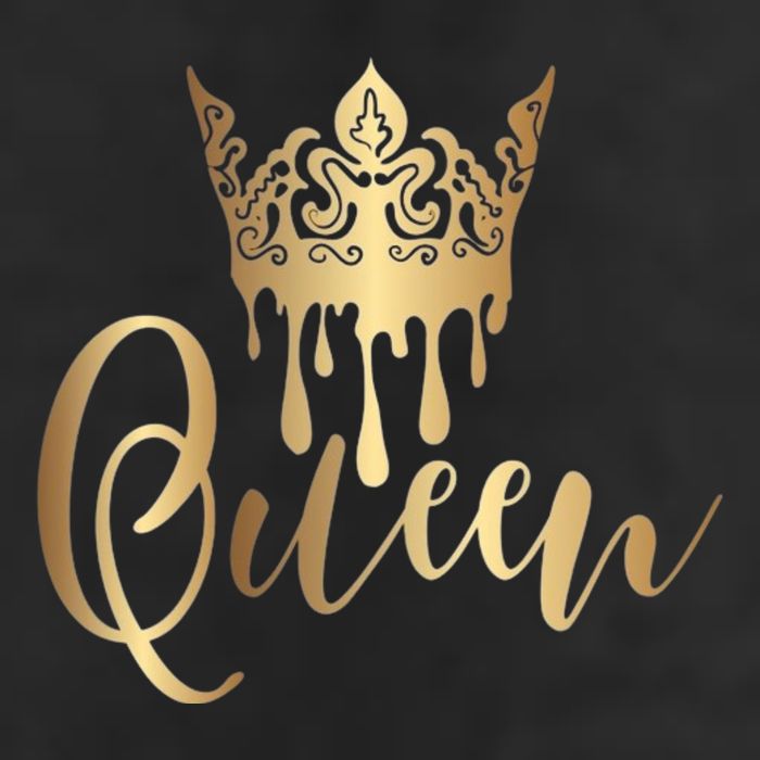 Cool Queen With Crown 7 Panel Mesh Trucker Snapback Hat
