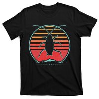 Cockroach Retro 80s Style Pest Control Exterminator Gift T-Shirt