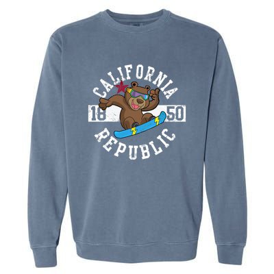 California Republic Bear Snowboarder Snowboarding Snowboard Cute Gift Garment-Dyed Sweatshirt