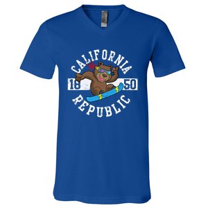 California Republic Bear Snowboarder Snowboarding Snowboard Cute Gift V-Neck T-Shirt