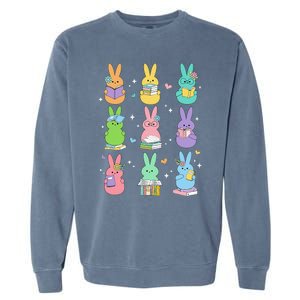 Cute Reading Bunny Bookworm Reader Teacher Rabbit Book Lover Garment-Dyed Sweatshirt