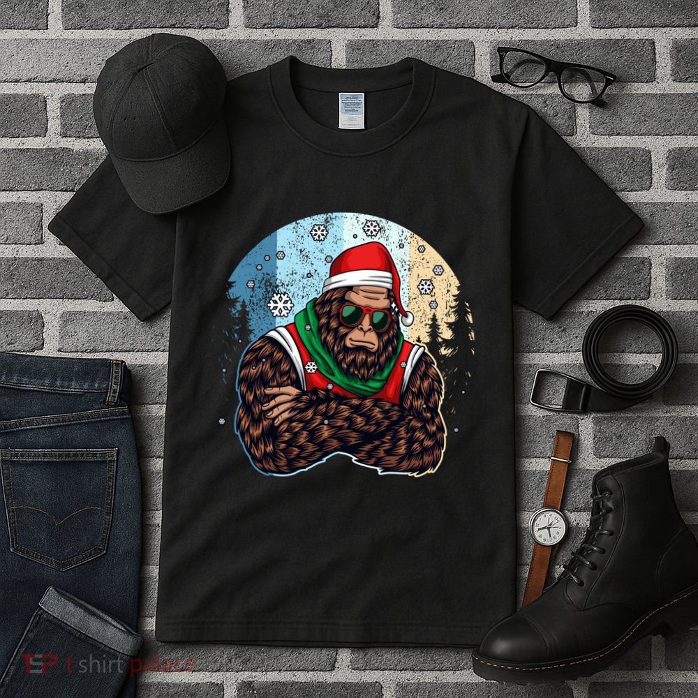 Cool Retro Christmas Big Foot Sasquatch Santa Claus Tall T-Shirt