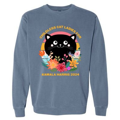 Cute Retro Childless Cat Ladies For Kamala Harris 2024 Election Garment-Dyed Sweatshirt