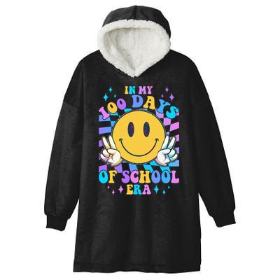Cute Retro Emoji Smiley In My 100 Days Of School Era Hooded Wearable Blanket
