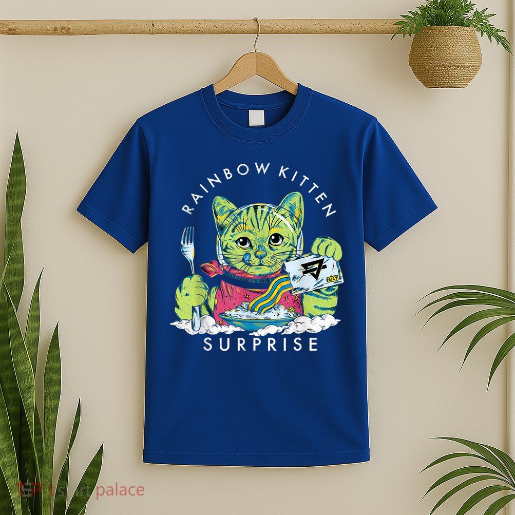 Cats Rainbow Kitten Surprise Cute Eat Retro Animals Vintage T-Shirt