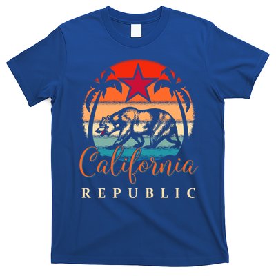 California Republic Socal Norcal Flag Cencal Cali Vintage Cute Gift T-Shirt