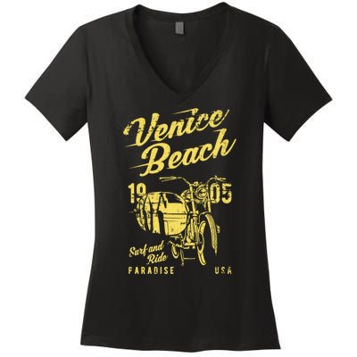 California Retro Vintage Distressed Design Women's V-Neck T-Shirt