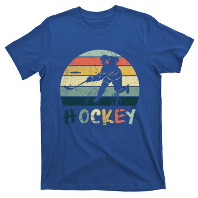 Classic Retro Vintage Style Ice Hockey Gift Street Hockey Gift T-Shirt