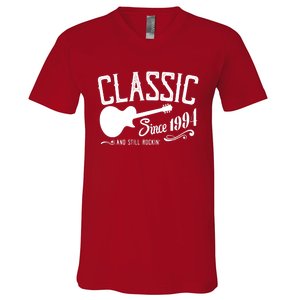 Classic Since 1984 And Still Rockin 40th Birthday V-Neck T-Shirt