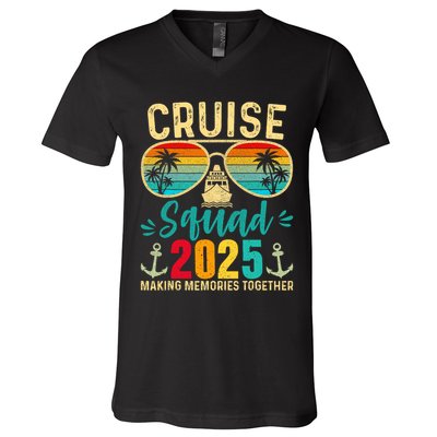 Cruise Squad 2025 Family Friends Vacation Cruising Ship Trip V-Neck T-Shirt