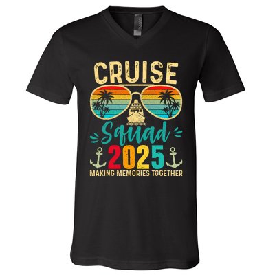 Cruise Squad 2025 Family Friends Vacation Cruising Ship Trip V-Neck T-Shirt