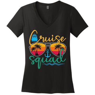 Cruise Squad 2025 Family Vacation Beach Matching Groupe Women's V-Neck T-Shirt