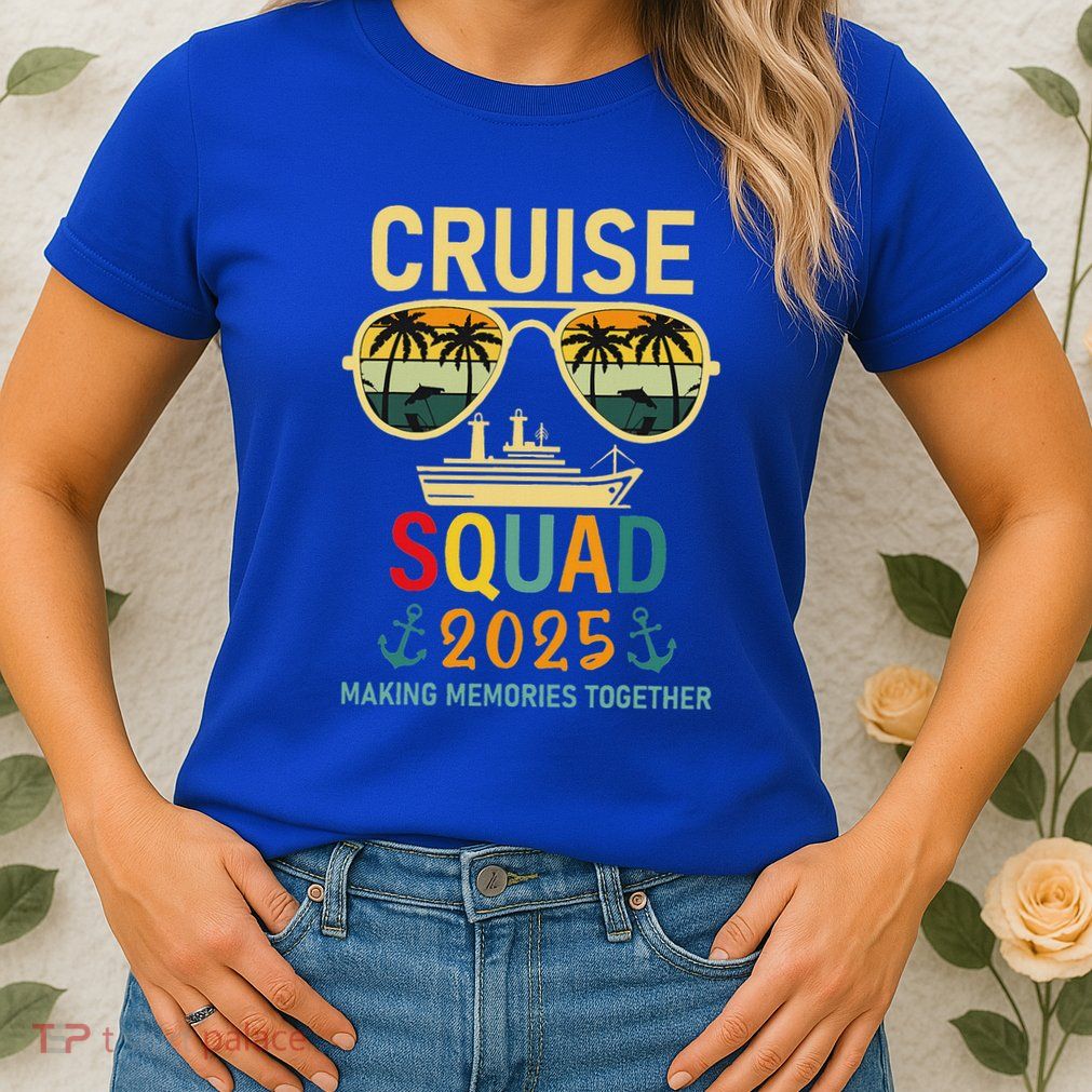 Cruise Squad 2025 Family Group Matching Summer Vacation Womens T-Shirt