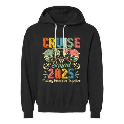 Cruise Squad 2025 Family Group Matching Summer Vacation Garment-Dyed Fleece Hoodie