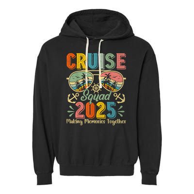Cruise Squad 2025 Family Group Matching Summer Vacation Garment-Dyed Fleece Hoodie