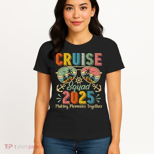 Cruise Squad 2025 Family Group Matching Summer Vacation Womens T-Shirt