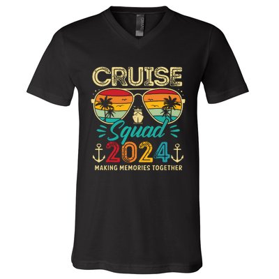 Cruise Squad 2024 Family Group Matching Summer Vacation V-Neck T-Shirt