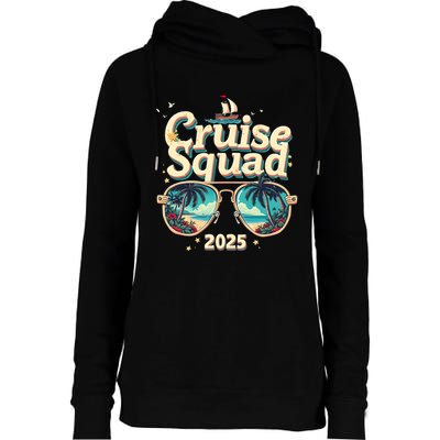 Cruise Squad 2025 Family Vacation Trip Summer Memories Cute Gift Womens Funnel Neck Pullover Hood