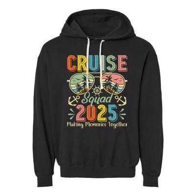 Cruise Squad 2025 Family Group Matching Summer Vacation Garment-Dyed Fleece Hoodie