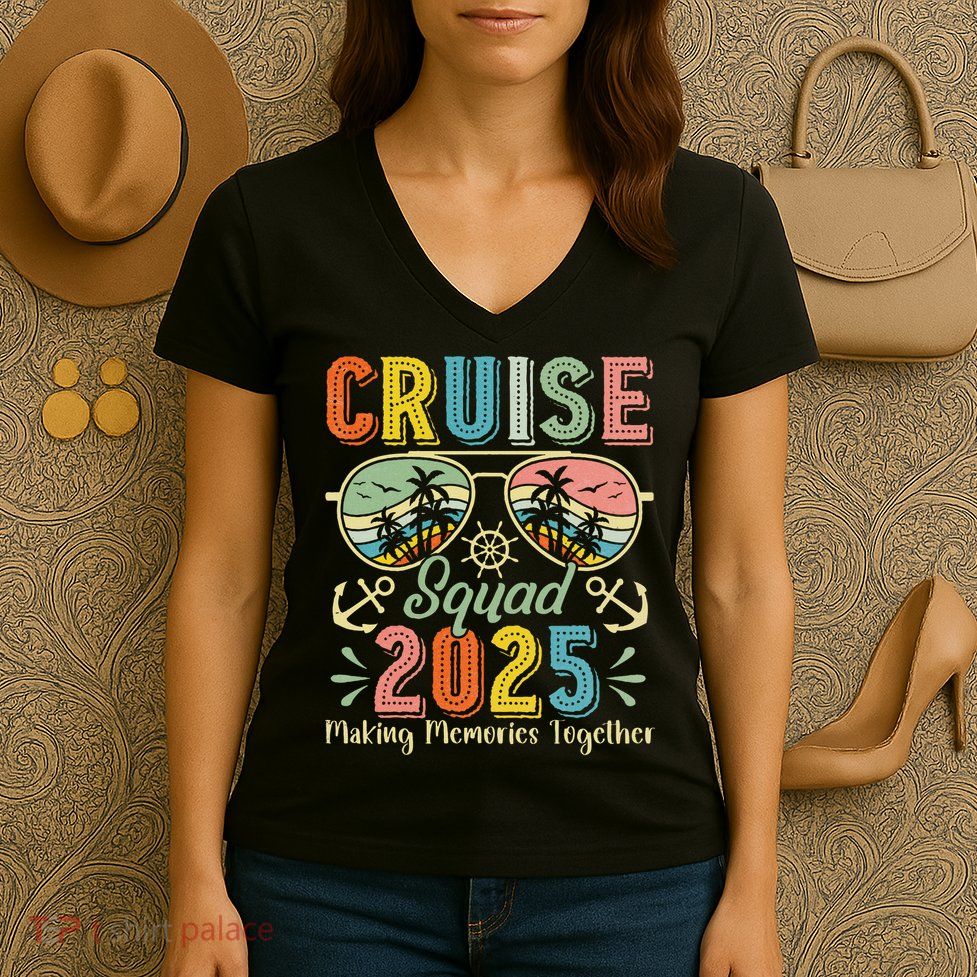 Cruise Squad 2025 Family Group Matching Summer Vacation Women's V-Neck T-Shirt