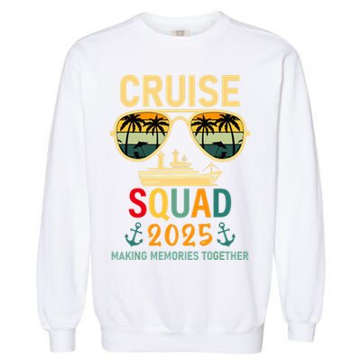 Cruise Squad 2025 Family Group Matching Summer Vacation Garment-Dyed Sweatshirt
