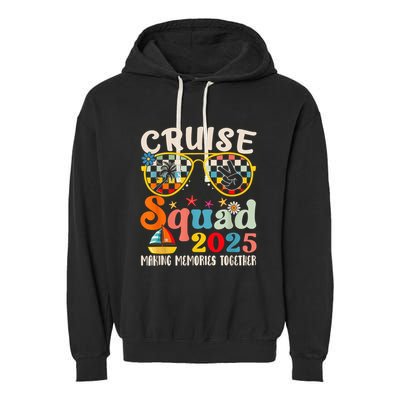 Cruise Squad 2025 Family Group Matching Summer Vacation Garment-Dyed Fleece Hoodie