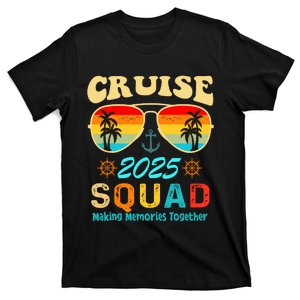 Cruise Squad 2025 Family Friends Vacation Cruising Ship Trip T-Shirt