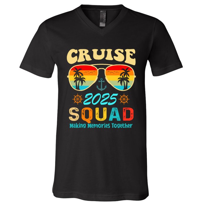 Cruise Squad 2025 Family Friends Vacation Cruising Ship Trip V-Neck T-Shirt