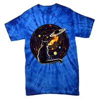 Cat Staring At Planet Saturn Cat Dad Cat Lover Tie-Dye T-Shirt