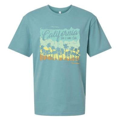 California Surfing Beach Summer Vintage Retro Surf Gift Sueded Cloud Jersey T-Shirt