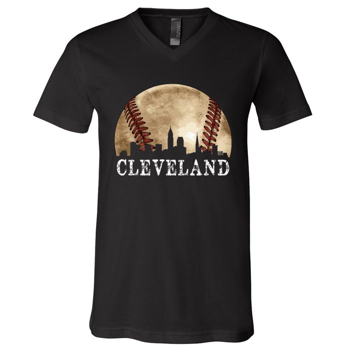 Cleveland Skyline City Vintage Baseball Lover V-Neck T-Shirt