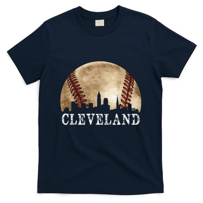 Cleveland Skyline City Vintage Baseball Lover T-Shirt