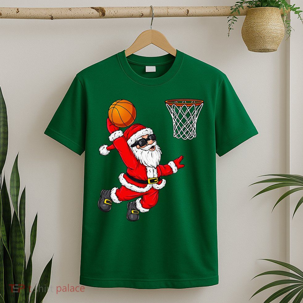 Christmas Santa Claus Dunking A Basketball Xmas T-Shirt