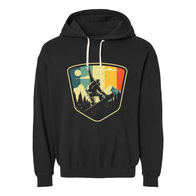 Cool Snowboarding Design Vintage Snowboarder Garment-Dyed Fleece Hoodie