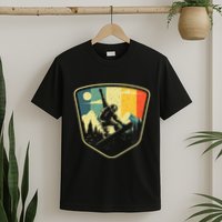 Cool Snowboarding Design Vintage Snowboarder T-Shirt