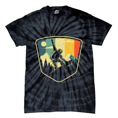 Cool Snowboarding Design Vintage Snowboarder Tie-Dye T-Shirt