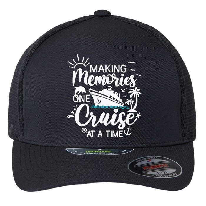 Cruise Ship , Family Cruising Trip Flexfit Unipanel Trucker Cap