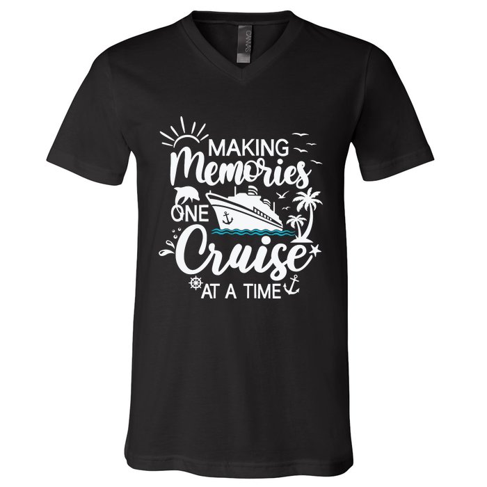 Cruise Ship , Family Cruising Trip V-Neck T-Shirt