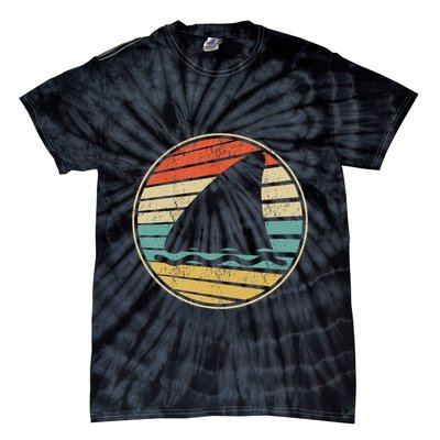 Cute Shark Fin Graphic Retro Vintage 70s 80s Shark Lover Fun Tie-Dye T-Shirt