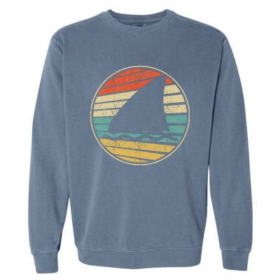 Cute Shark Fin Graphic Retro Vintage 70s 80s Shark Lover Fun Garment-Dyed Sweatshirt