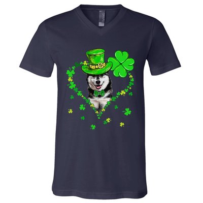 Cute Siberian Husky Saint Patrick's Day Dogs Dad Mom V-Neck T-Shirt