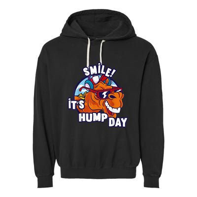 Camel Smile! ItS Hump Day Funny Hump Day Camel Sunglass Garment-Dyed Fleece Hoodie