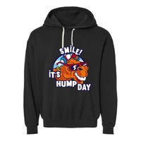 Camel Smile! ItS Hump Day Funny Hump Day Camel Sunglass Garment-Dyed Fleece Hoodie