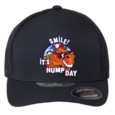 Camel Smile! ItS Hump Day Funny Hump Day Camel Sunglass Flexfit Unipanel Trucker Cap